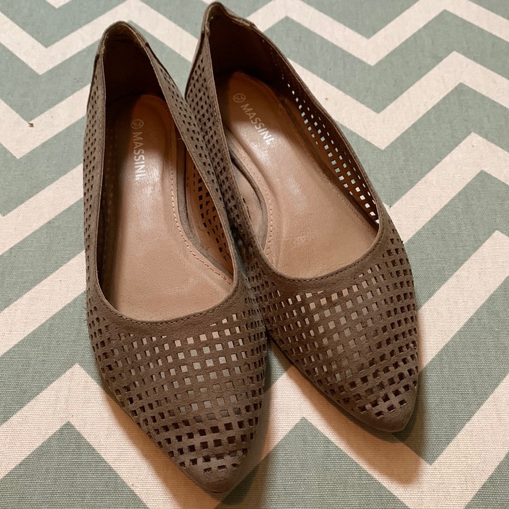 Massini Tan Waffle Pattern Flats 7.5